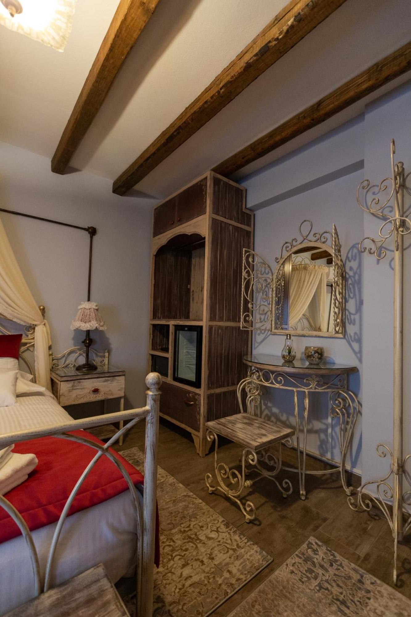 Maria's Boutique Rooms Corinthe Chambre photo