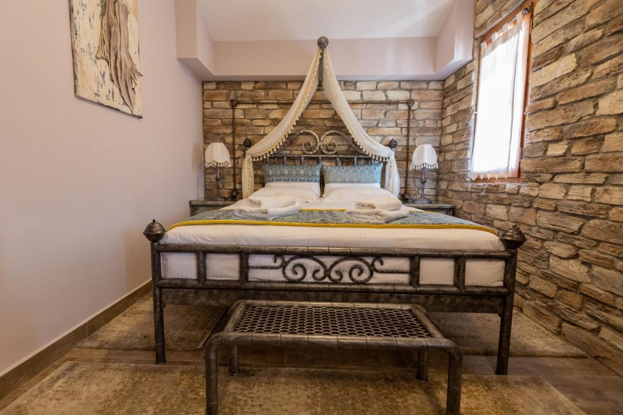 Maria's Boutique Rooms Corinthe Extérieur photo